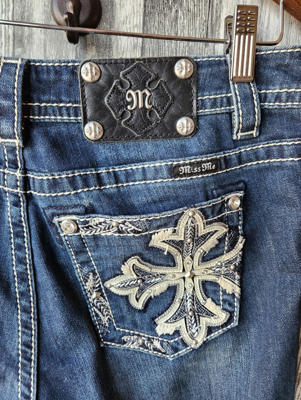 Miss Me Mid Rise Boot Cut Denim Jeans Size 29X33 - Picture 10 of 12